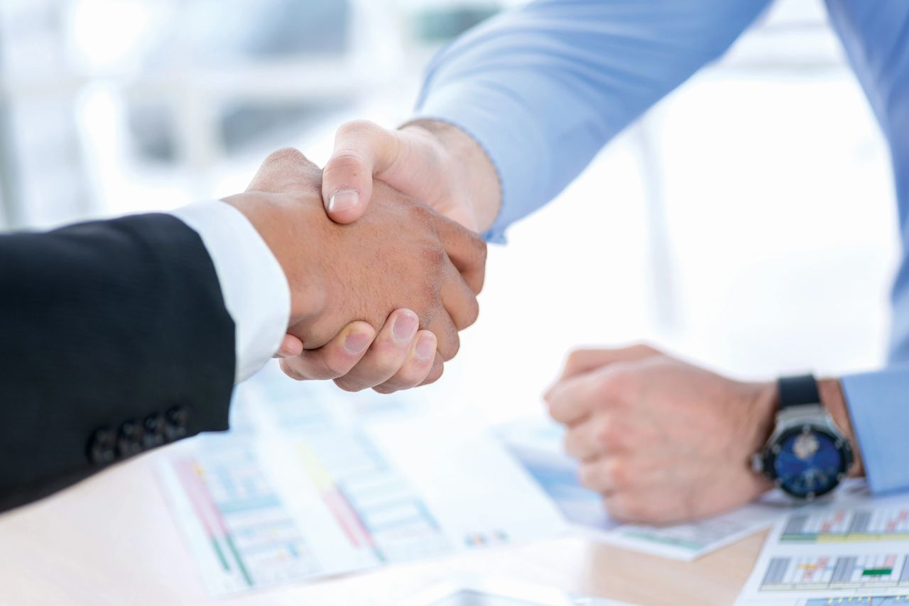 The Security Advisor: A Relationship and Trust-based commodity